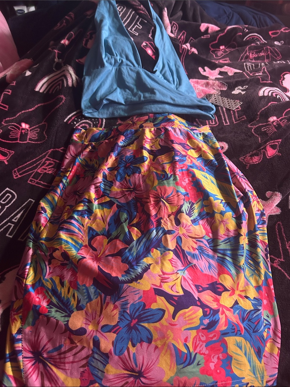 Vibrant Tropical Floral Midi Skirt - Multicolor